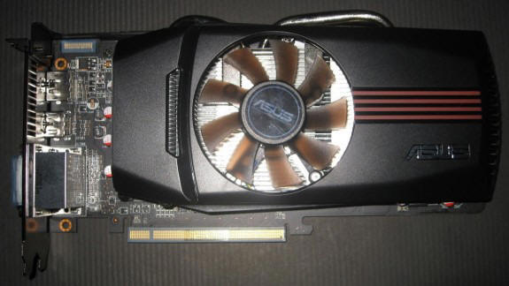 Asus - Radeon HD 6850 z chodzeniem DirectCU