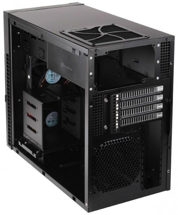 SilverStone PS07 micro ATX PC
