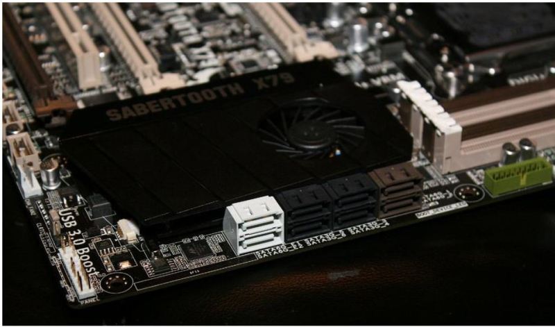 Asus Sabertooth X79 - pierwsze informacje