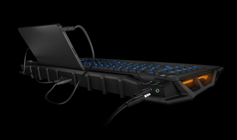 ROCCAT Skeltr - wielofunkcyjna klawiatura
