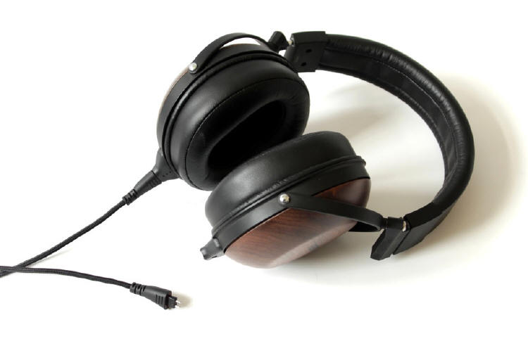 Wzmacniacz DAC HP-A8 Mk2 oraz suchawki Fostex TH610