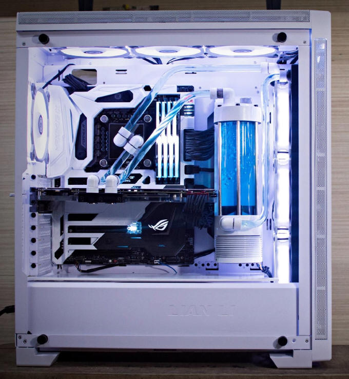 Lian-Li Alpha 550