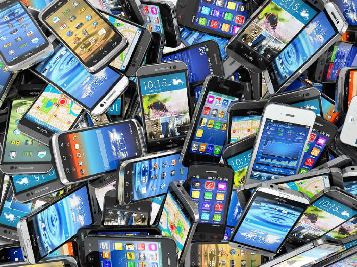 Smartfony dla Ukrainy - Przynieś swój stary telefon