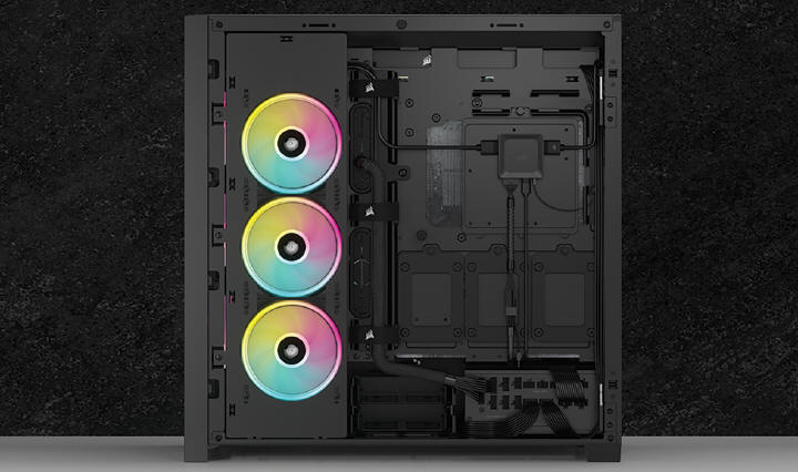 CORSAIR przedstawia inteligentny ekosystem komponentów iCUE LINK