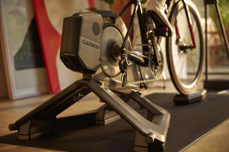 Garmin Tacx NEO 3M - inteligentny trenażer rowerowy