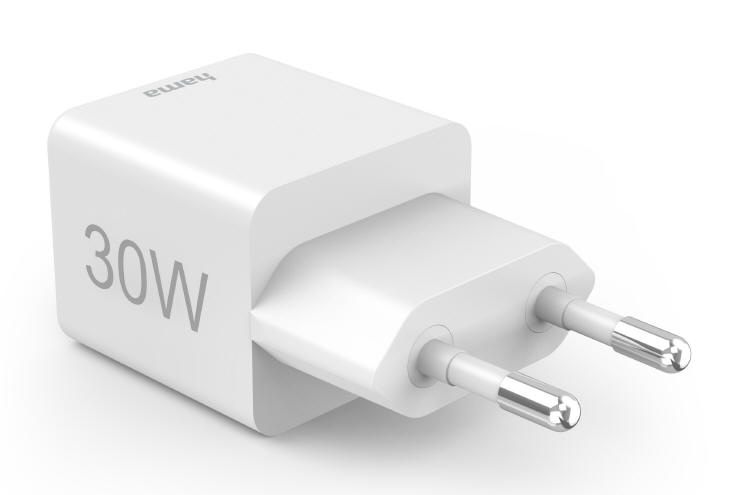 Hama - dwie nowe adowarki mini o mocy 20 i 30 W