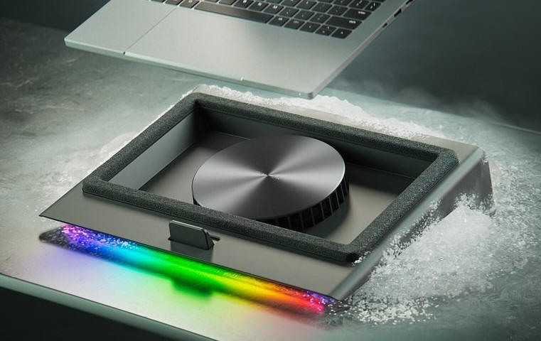 Razer - nowa, regulowana podstawka do laptopów