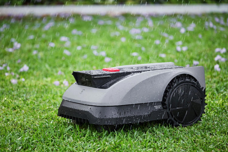 Premiera robota koszącego Ecovacs GOAT O1200 RTK