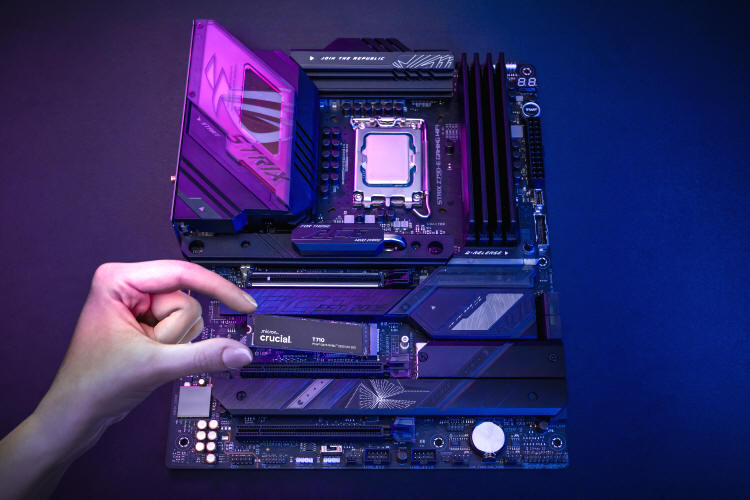 Crucial T710 - nowy król szybkości z PCIe 5.0