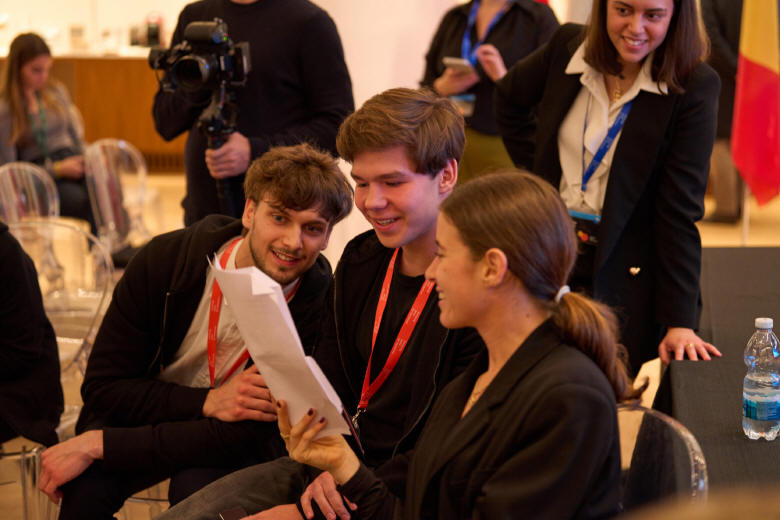 Zwycizcy pierwszej edycji europejskiego konkursu ’Solve for Tomorrow’