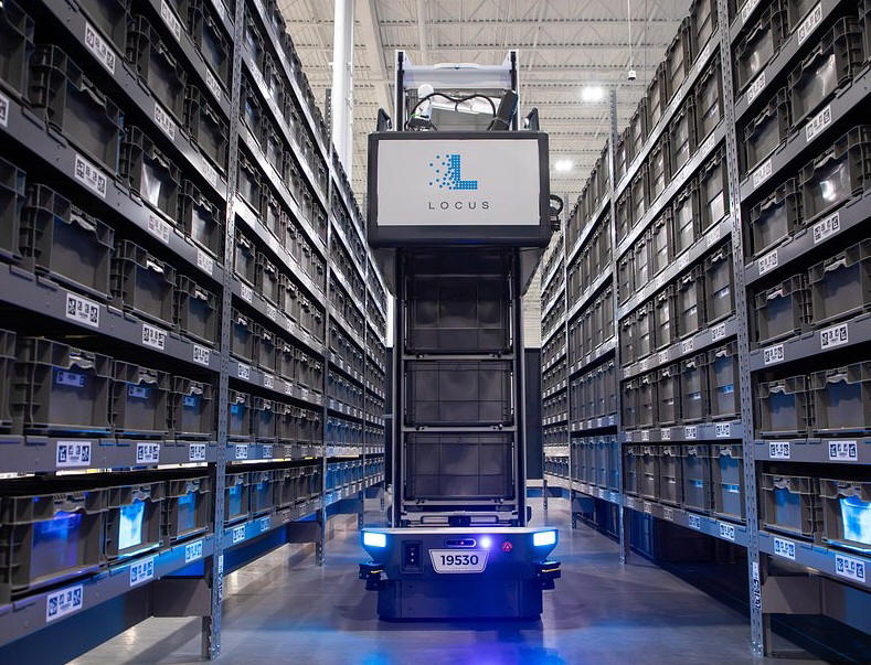 Locus Array - W pełni autonomiczna realizacja zamówień